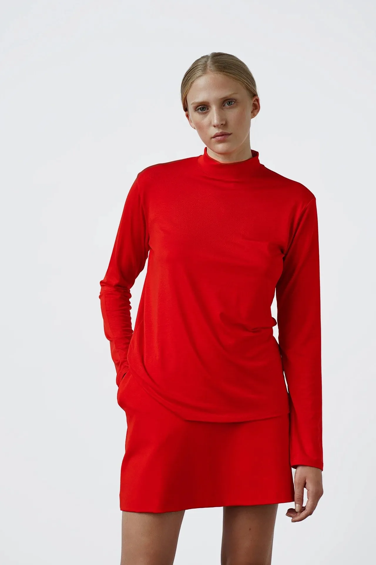 Lewis Turtleneck Scarlet Red