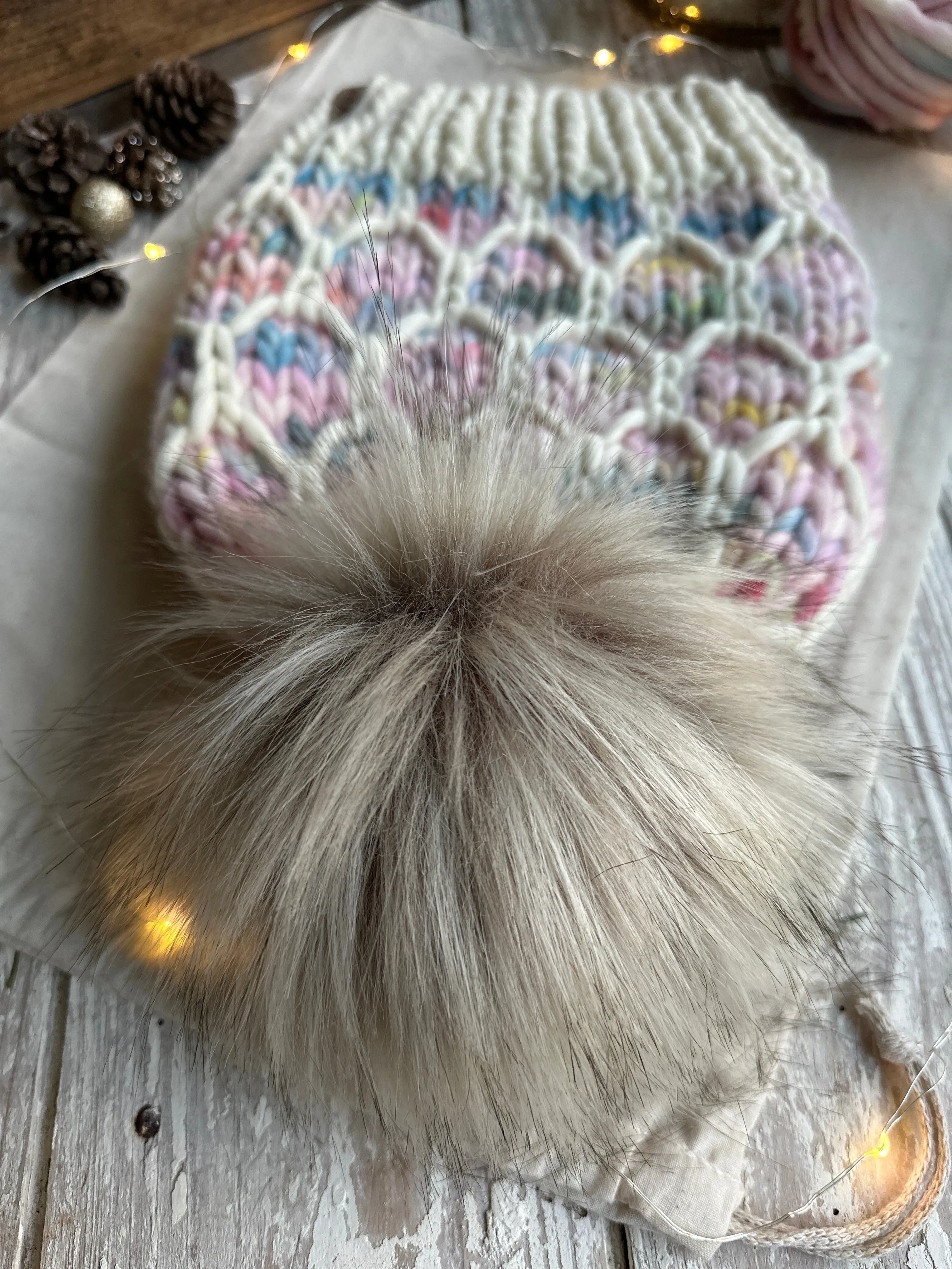 Merino and Peruvian wool knit hat with faux fur Pom