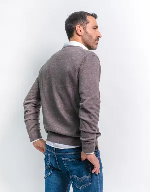 The Classic Cashmere V-Neck Pullover in Bison