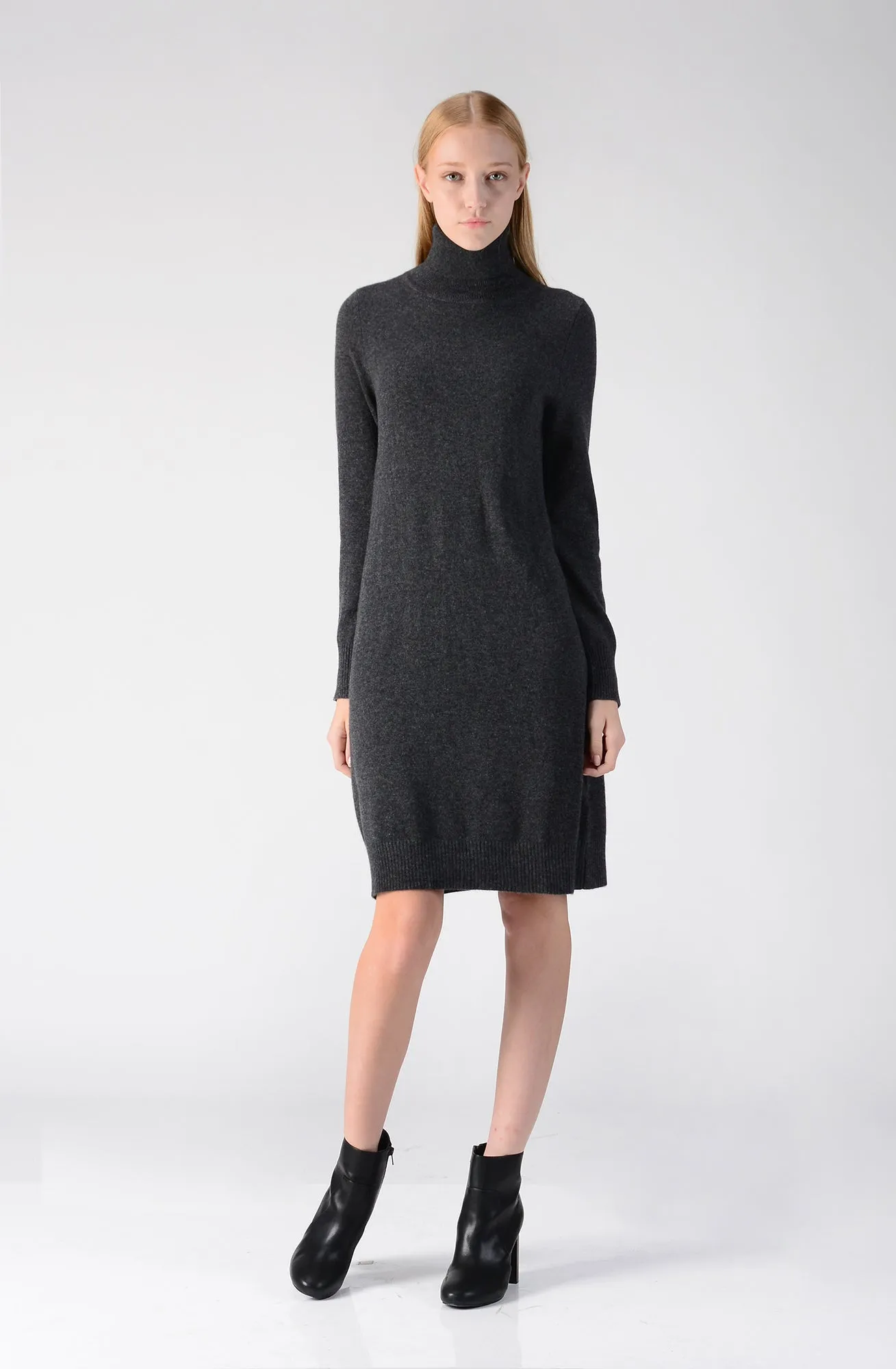 Turtleneck Slimfit Dress_Graphite