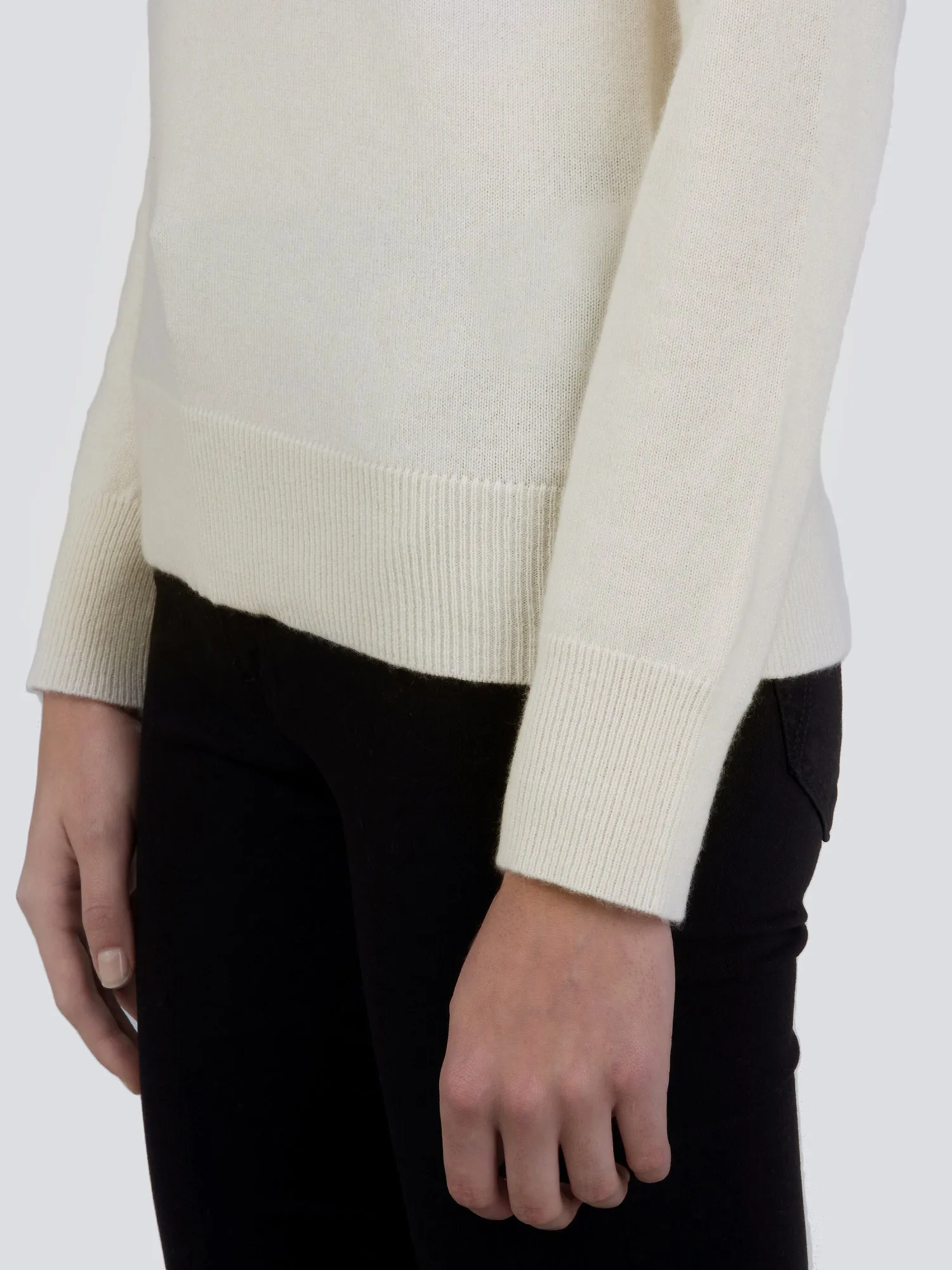 Turtleneck Slimfit Sweater_Ivory