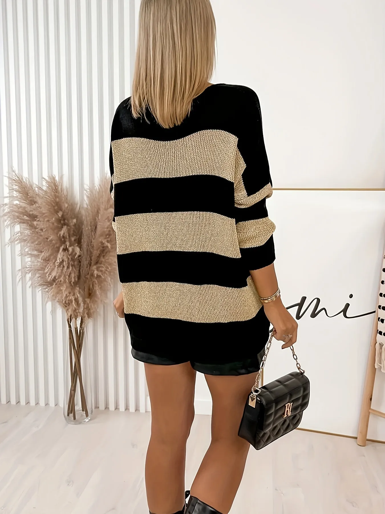 Women's Plus Striped Long Sleeve V-Neck Pullover Jumper - Effortlessly Elegant Comfort"